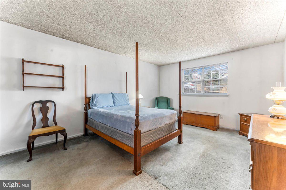 199 W KING STREET G1