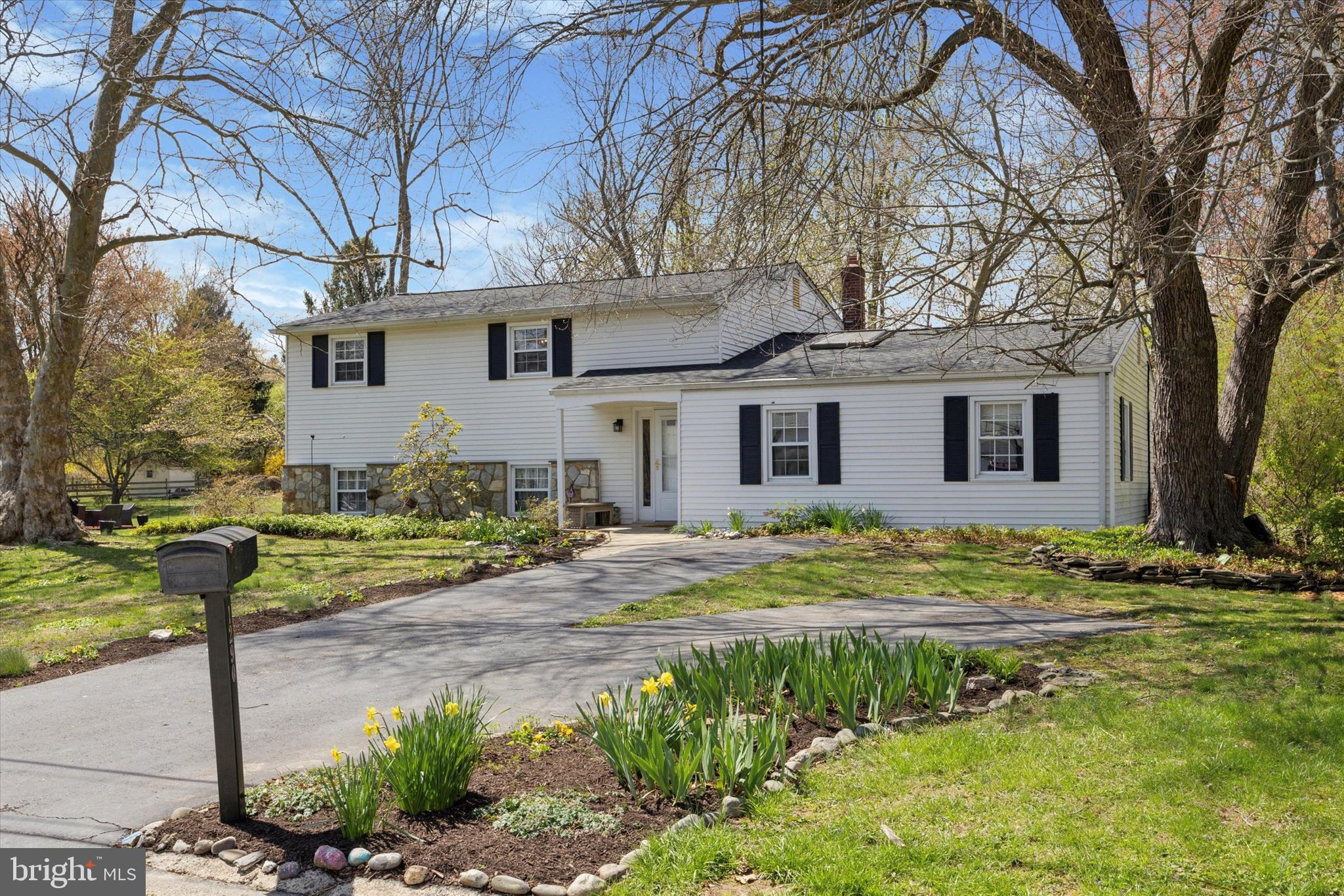 1290 CLEARBROOK ROAD