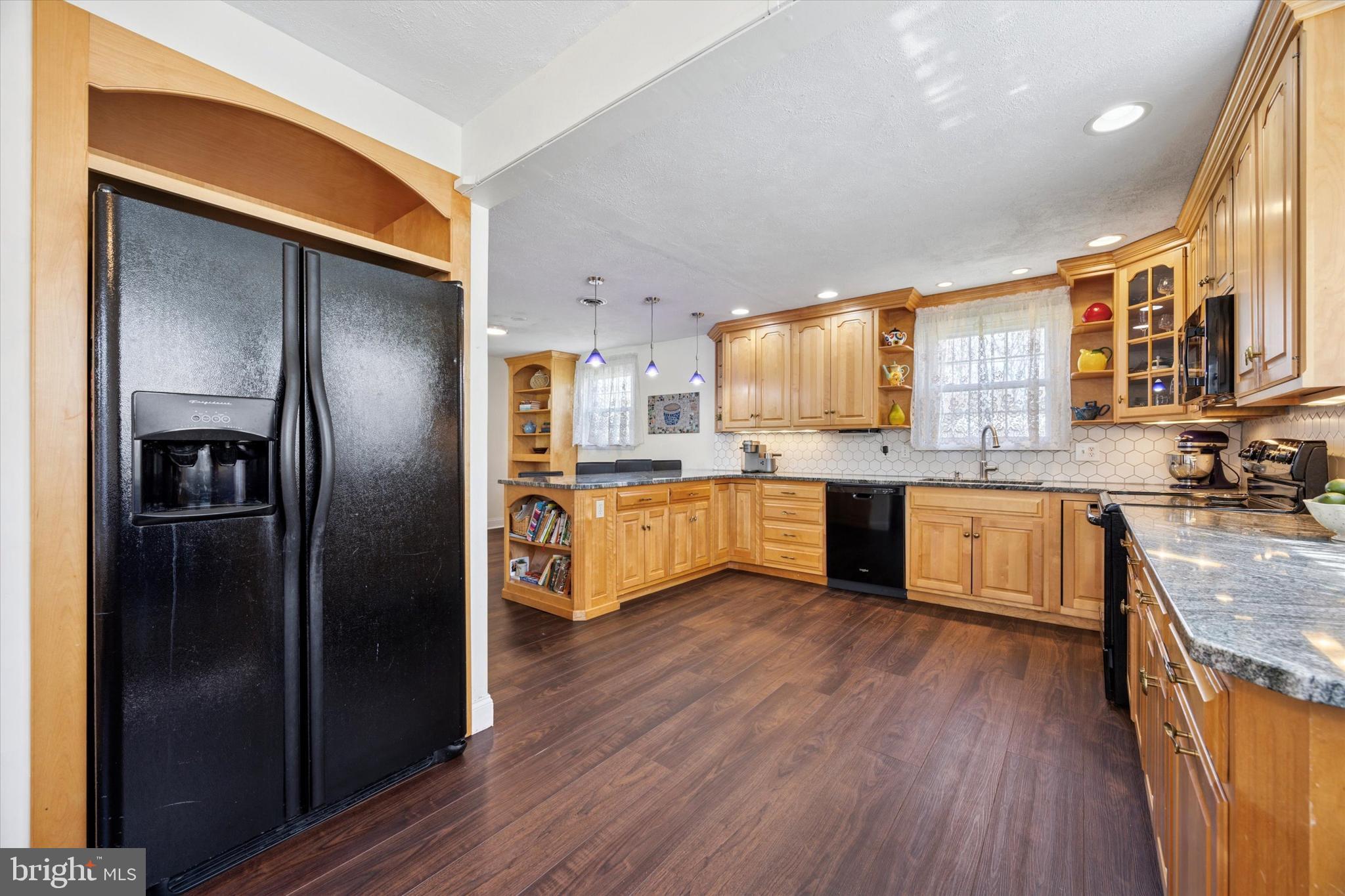 1290 CLEARBROOK ROAD