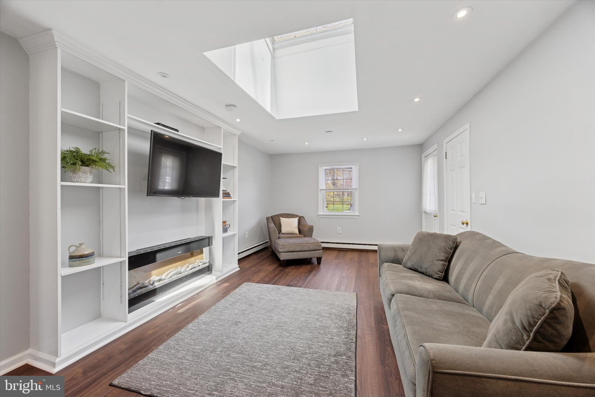 1290 CLEARBROOK ROAD