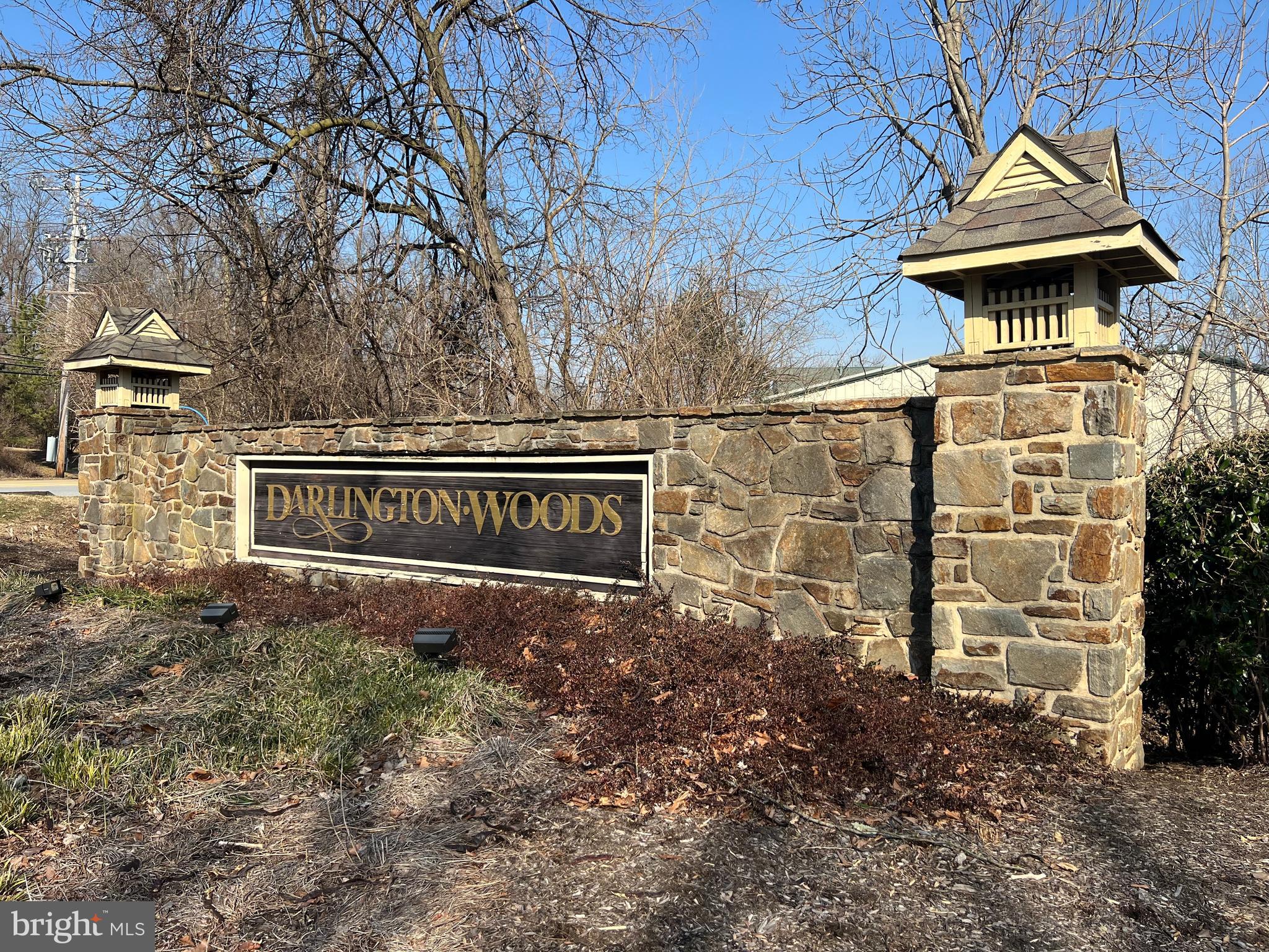 275 STANTON COURT 275