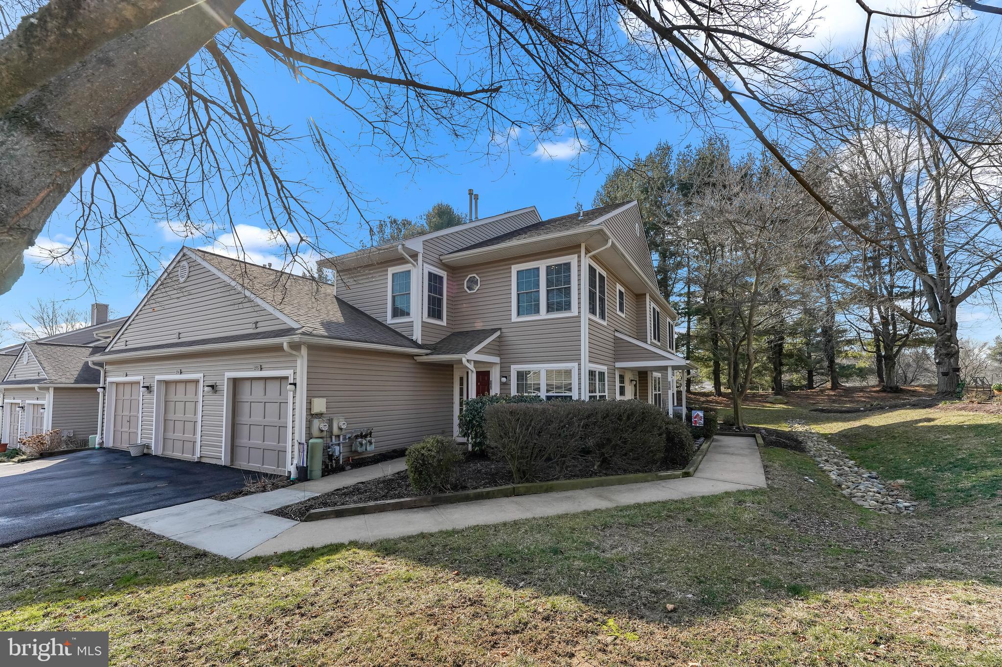 275 STANTON COURT 275