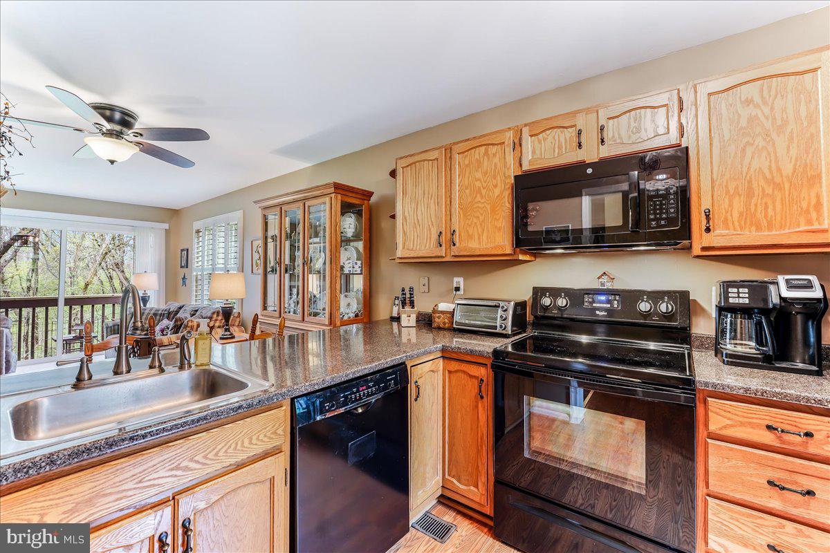 360 CASHEL COURT 360