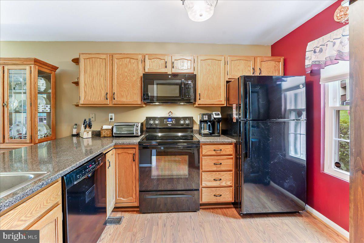 360 CASHEL COURT 360