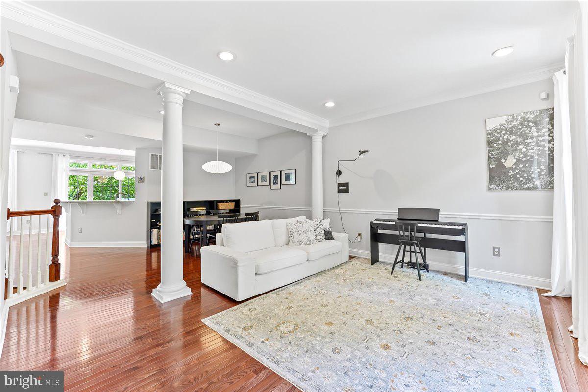 3139 WOODS EDGE DRIVE