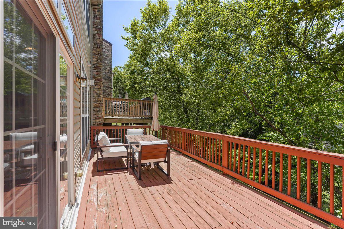 3139 WOODS EDGE DRIVE