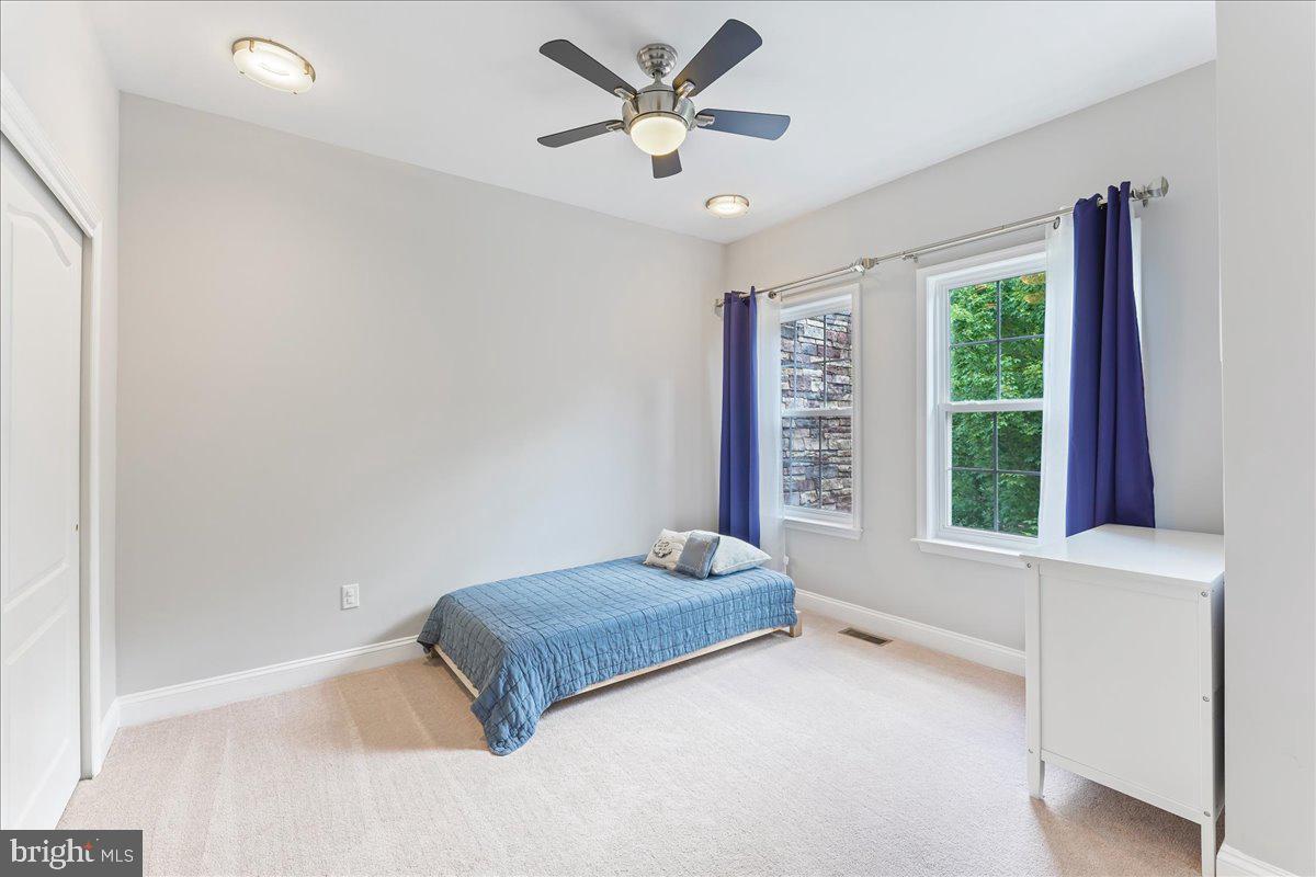 3139 WOODS EDGE DRIVE