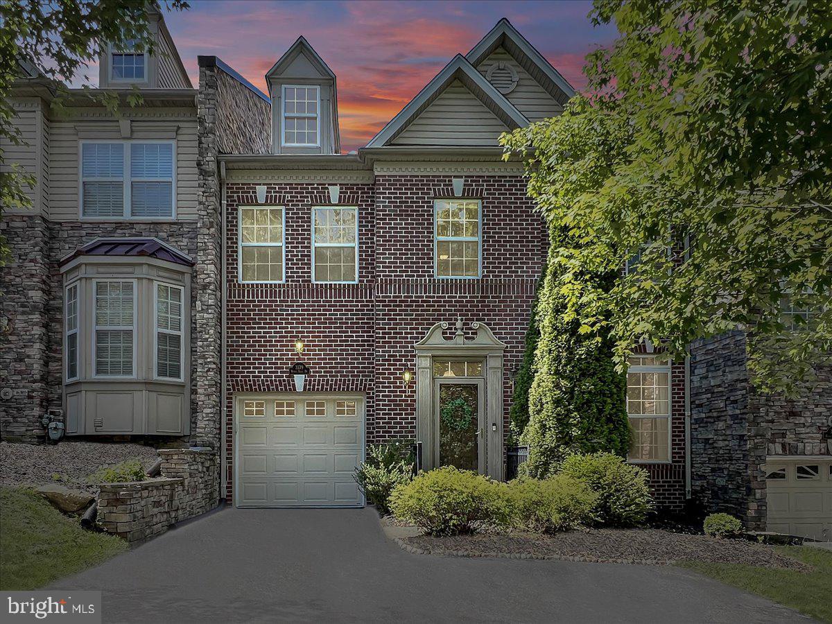 3139 WOODS EDGE DRIVE