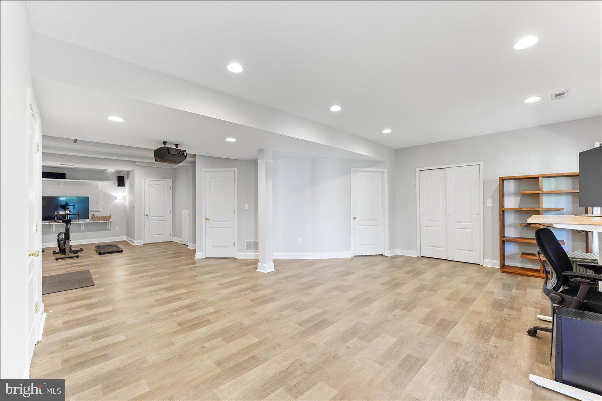 3139 WOODS EDGE DRIVE