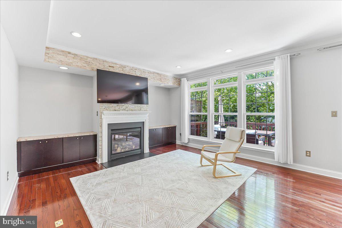 3139 WOODS EDGE DRIVE