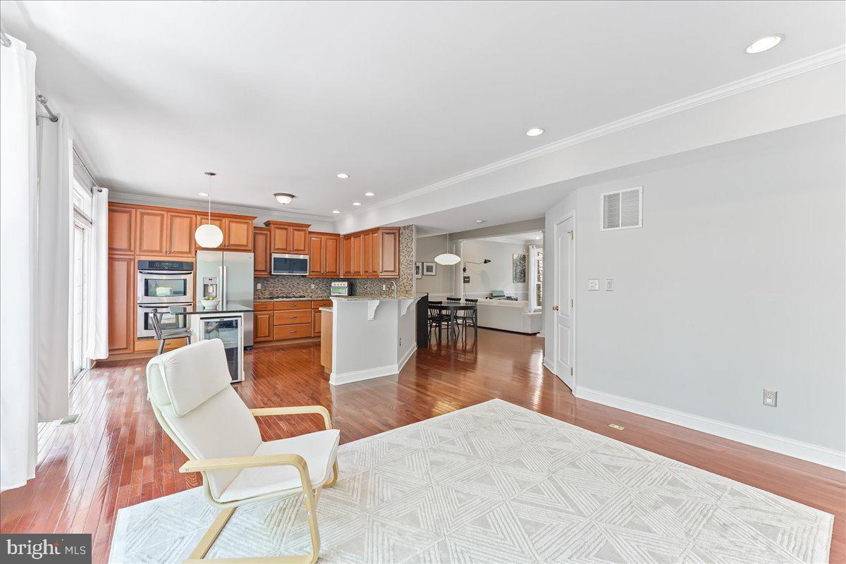 3139 WOODS EDGE DRIVE