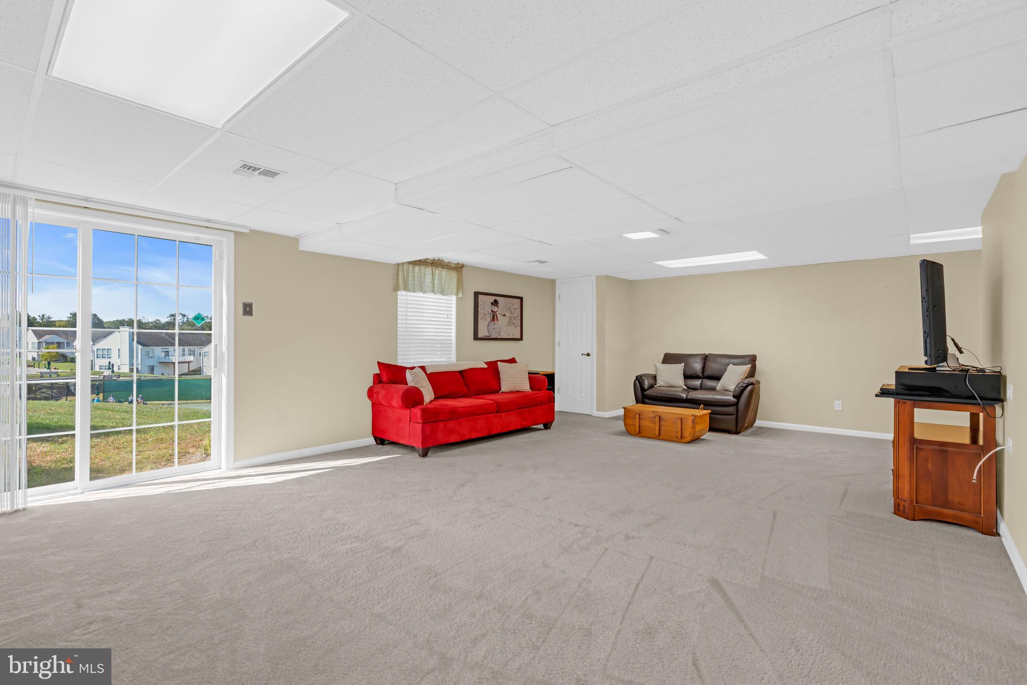 209 N SILVER FOX DRIVE