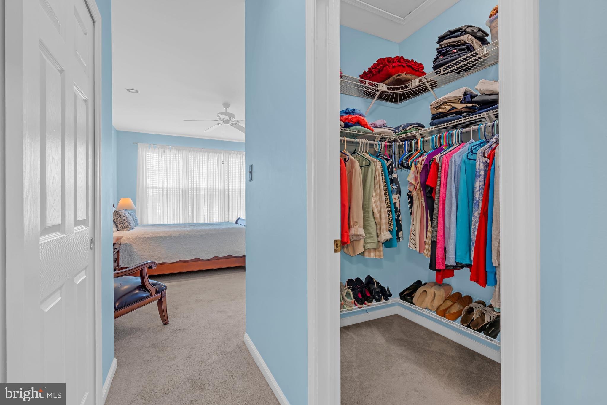 209 N SILVER FOX DRIVE