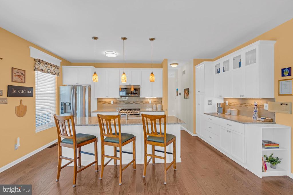 209 N SILVER FOX DRIVE