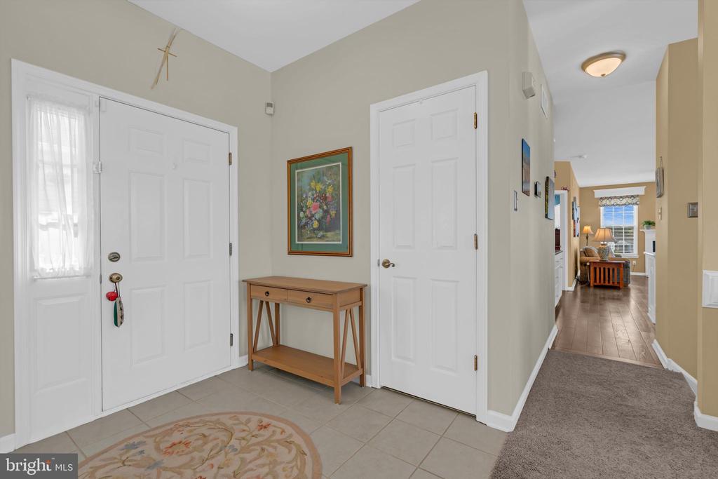 209 N SILVER FOX DRIVE