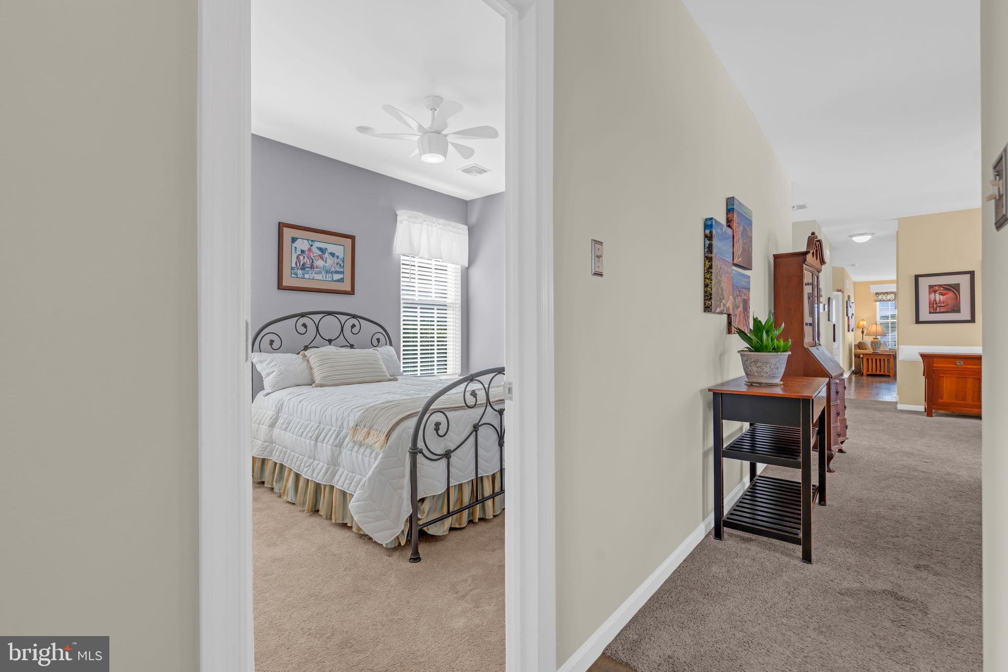 209 N SILVER FOX DRIVE