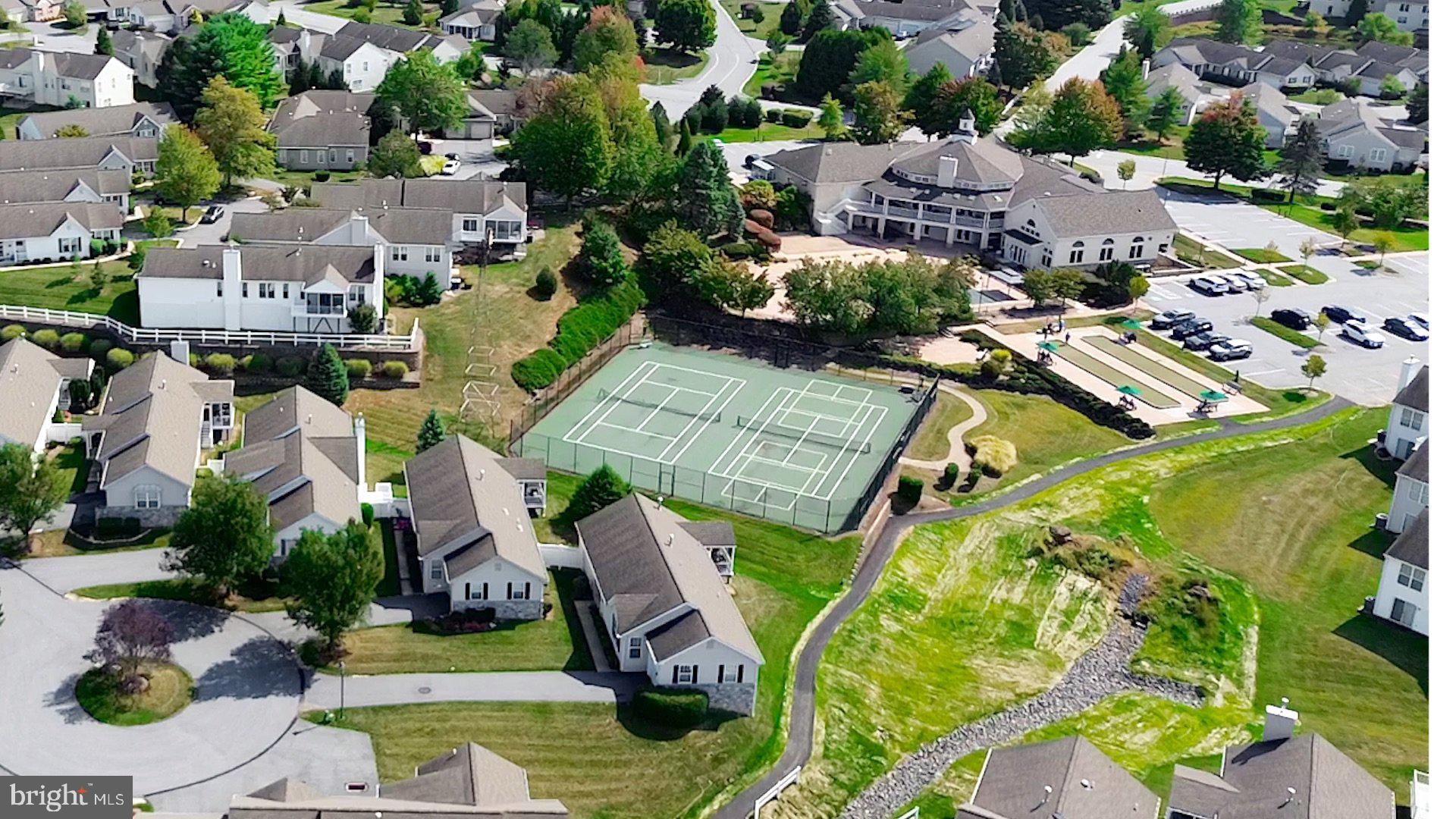 209 N SILVER FOX DRIVE