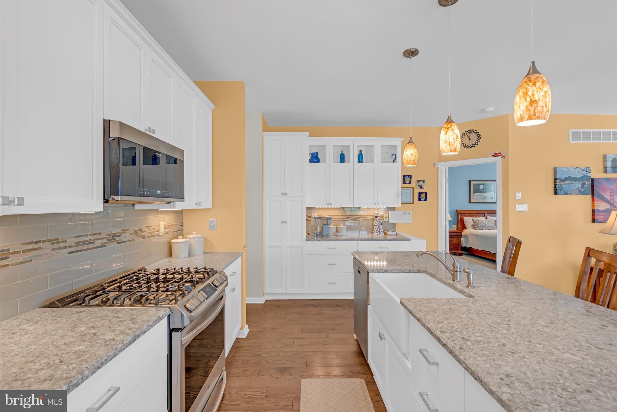 209 N SILVER FOX DRIVE