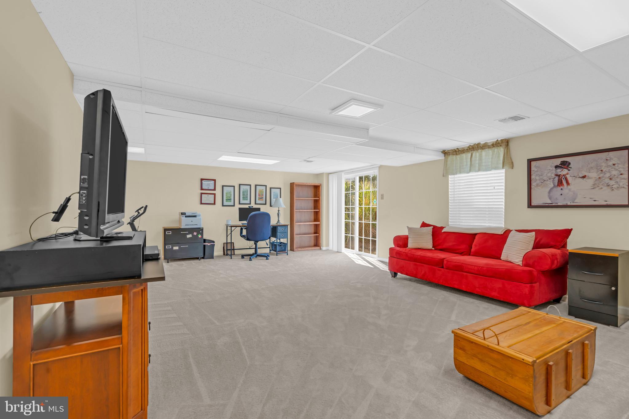 209 N SILVER FOX DRIVE