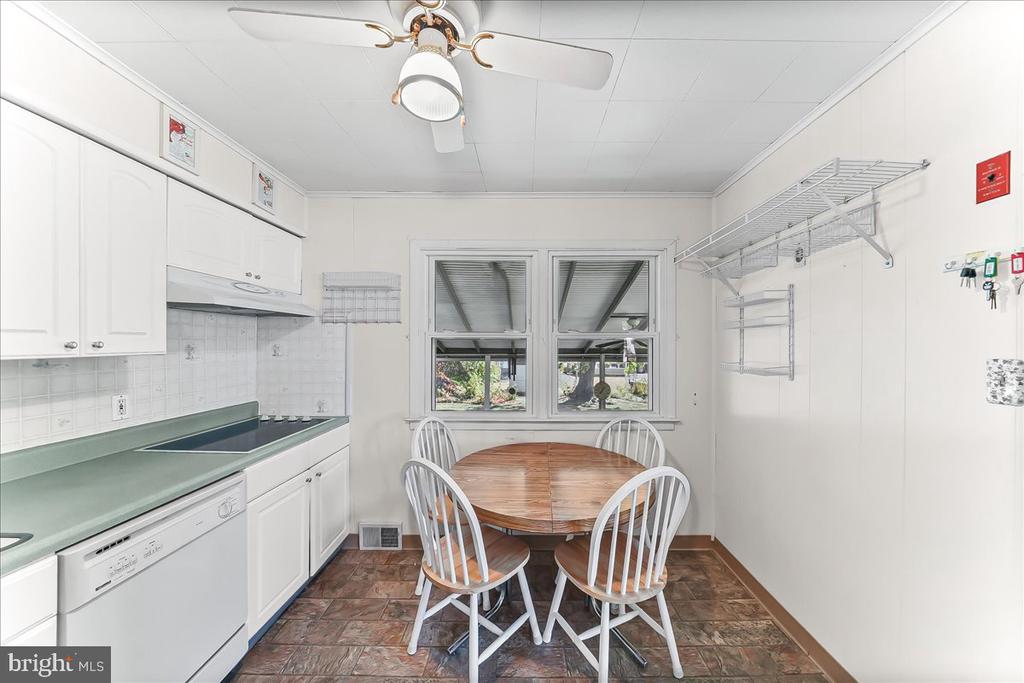 3754 SUSAN LANE