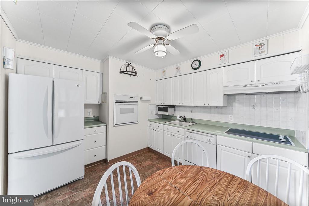 3754 SUSAN LANE