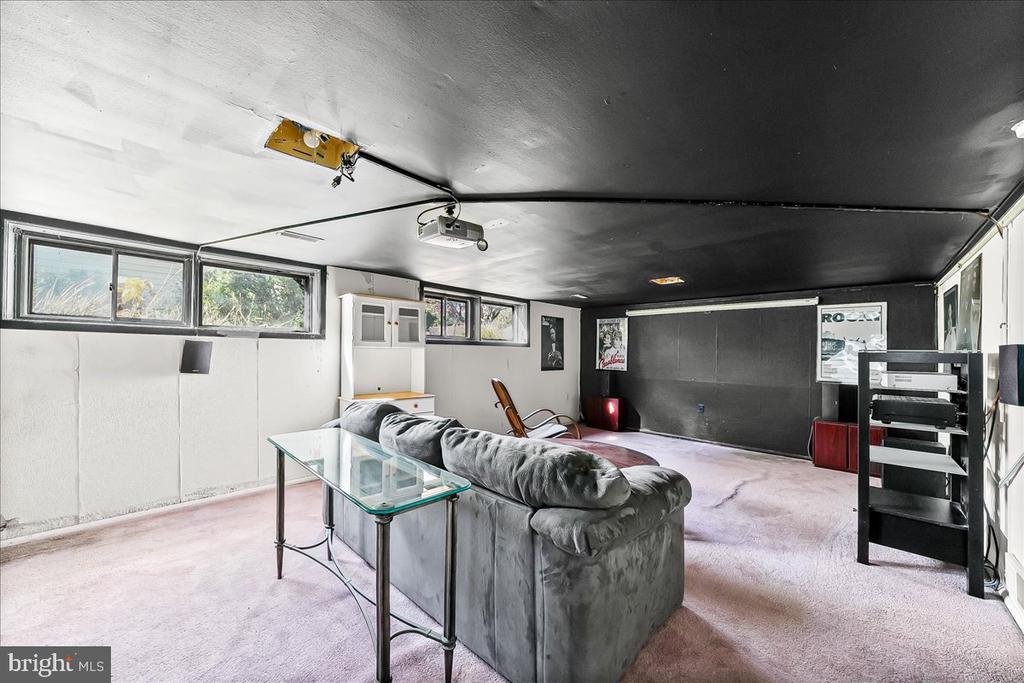 3754 SUSAN LANE