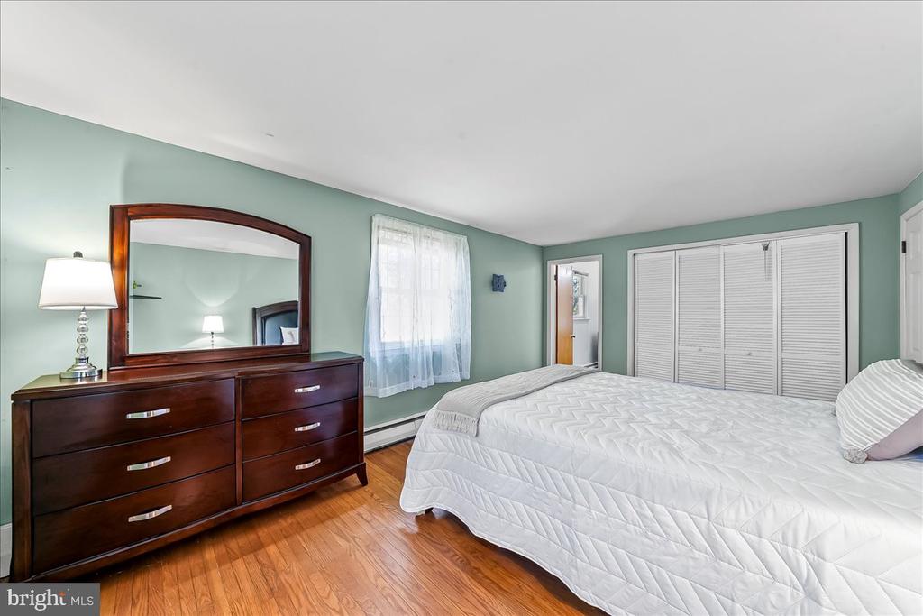 1605 COUNTRY LANE