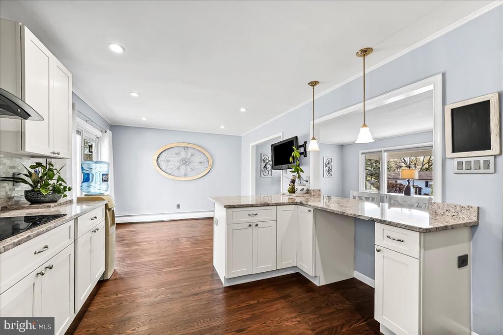 1605 COUNTRY LANE
