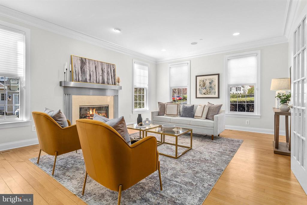 4 GREYSTONE CIRCLE
