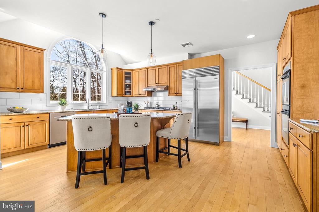 4 GREYSTONE CIRCLE