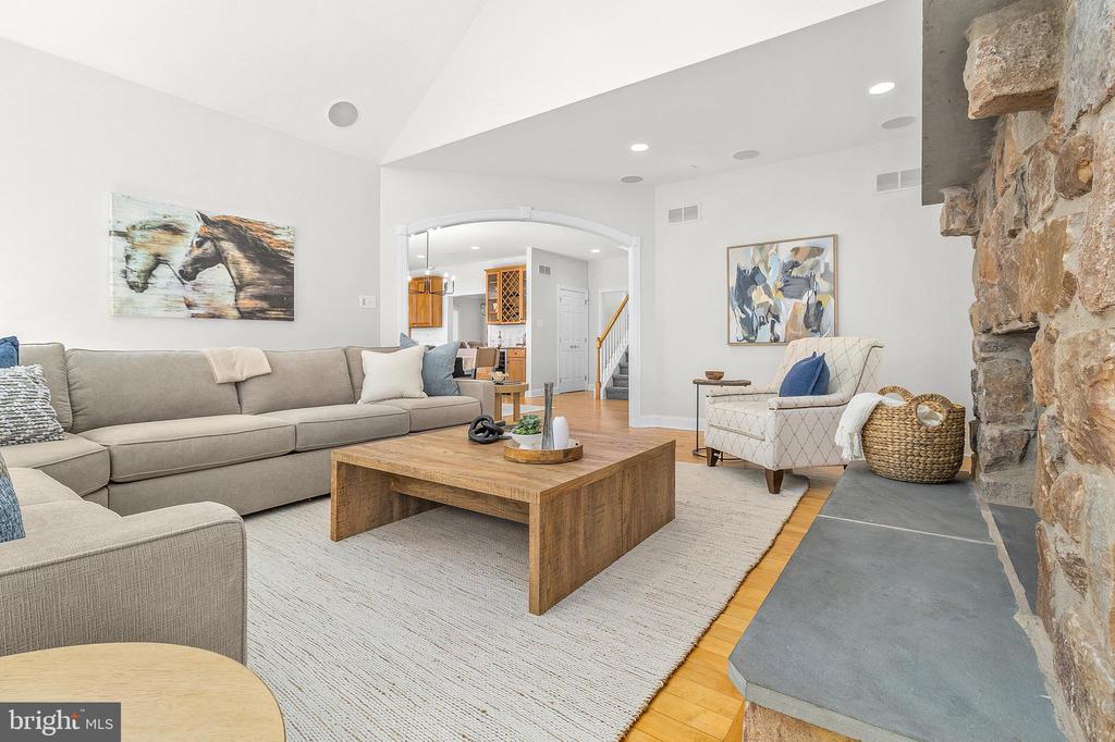 4 GREYSTONE CIRCLE