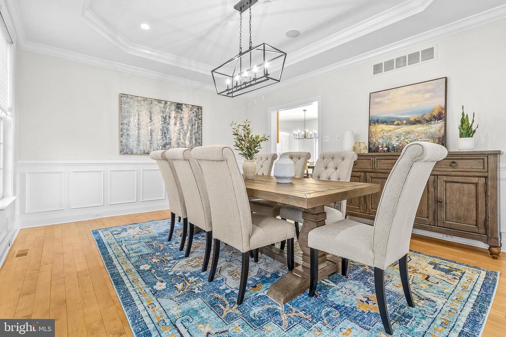 4 GREYSTONE CIRCLE