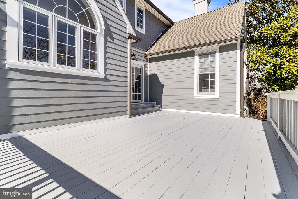 4 GREYSTONE CIRCLE