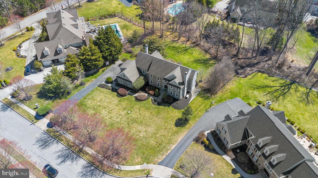 4 GREYSTONE CIRCLE