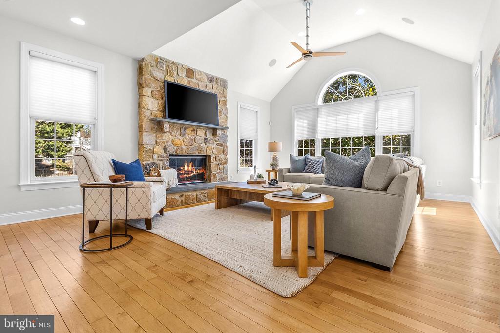 4 GREYSTONE CIRCLE