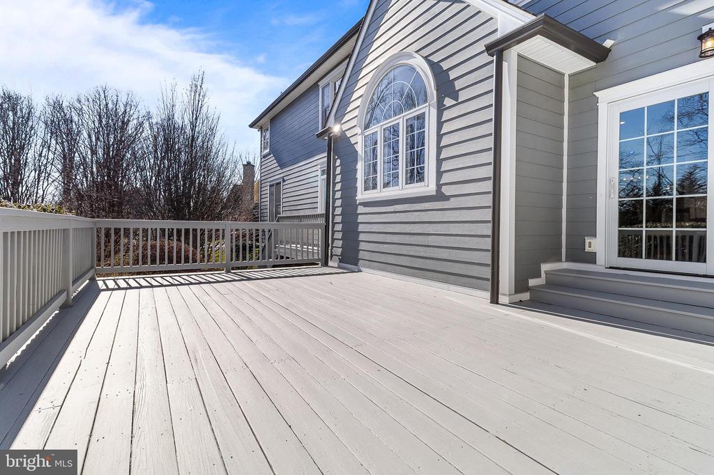 4 GREYSTONE CIRCLE