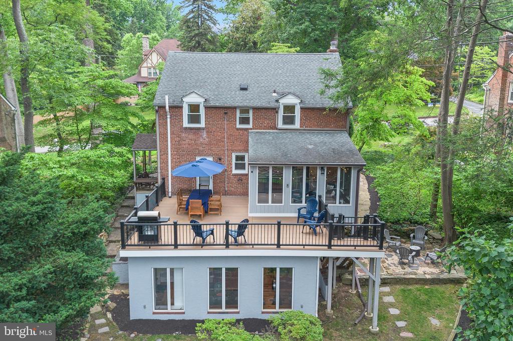 706 PINE RIDGE ROAD