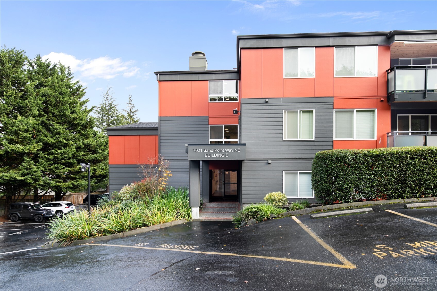 7021 Sand Point Way NE Unit: B310