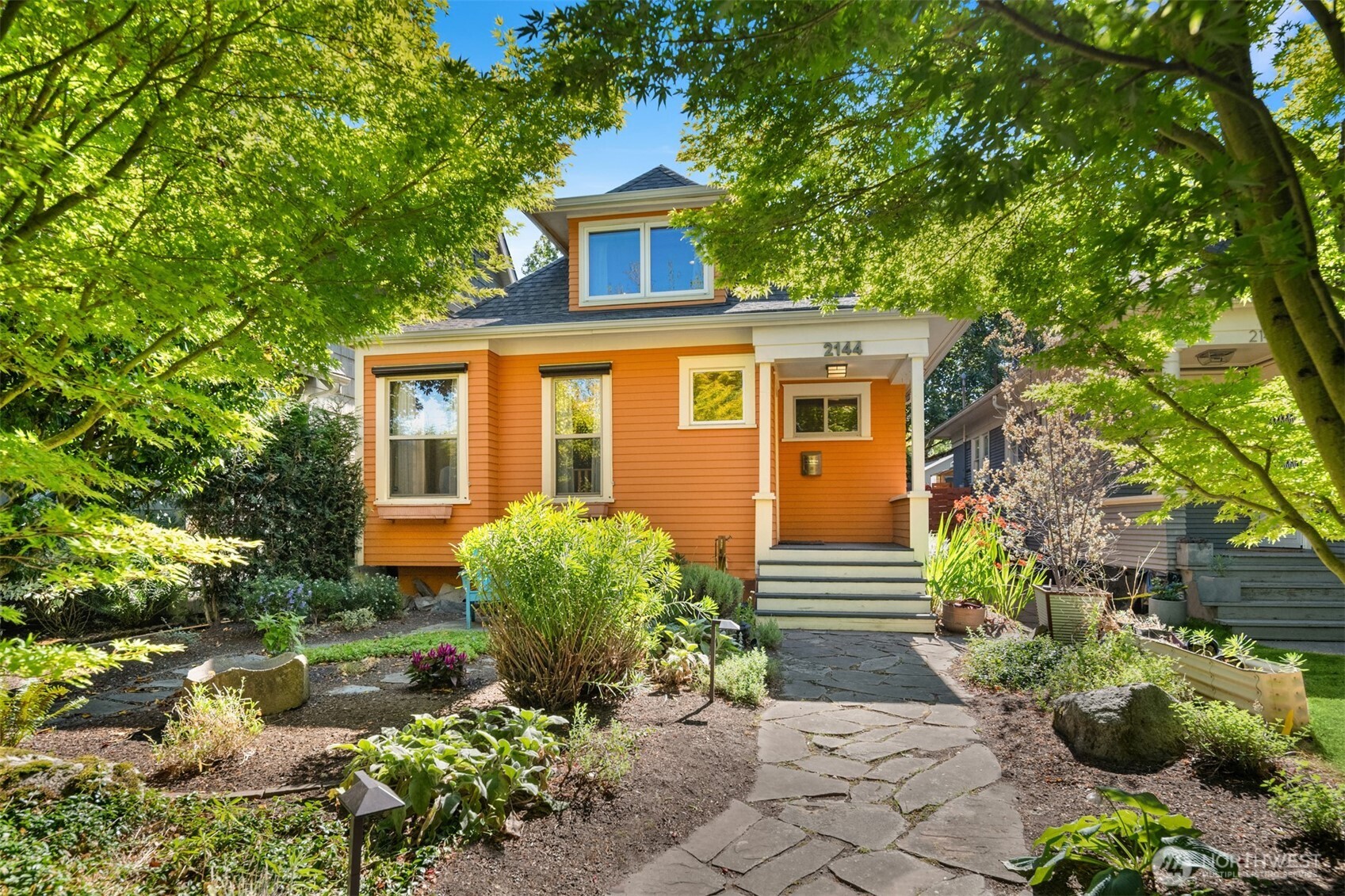 2144 8th Avenue W