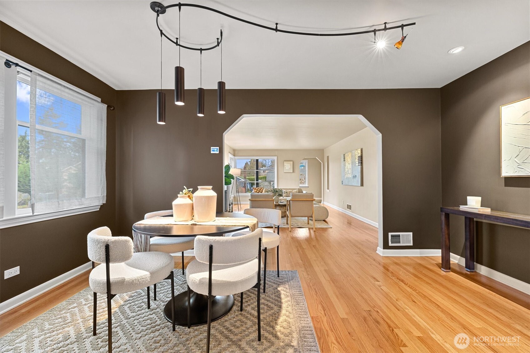 533 NE 89th Street