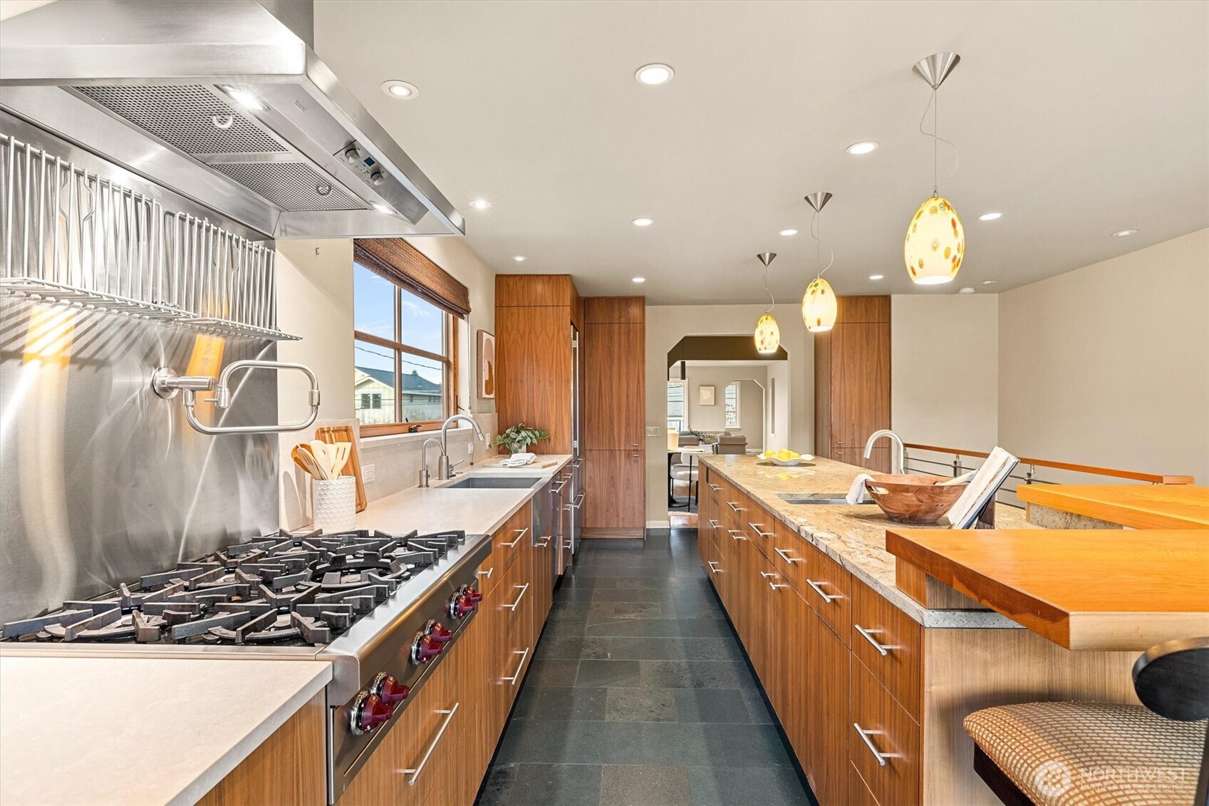 533 NE 89th Street