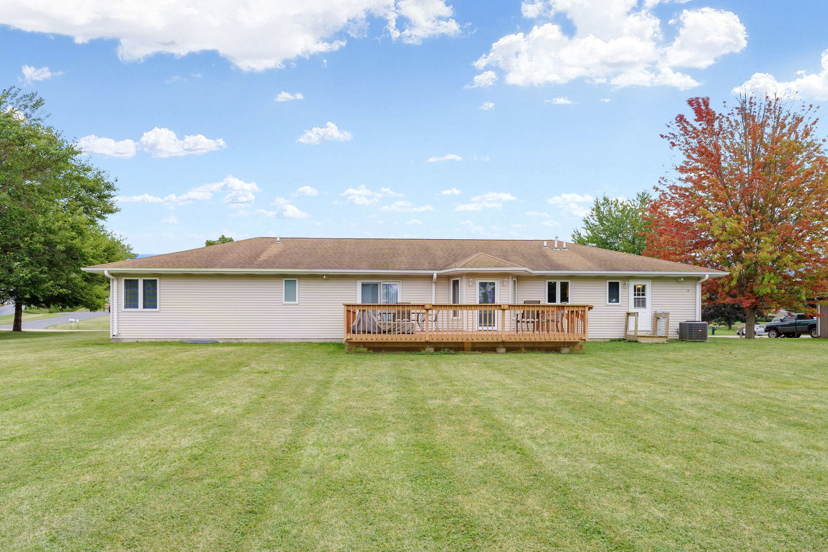 13N568 Gunpowder Lane