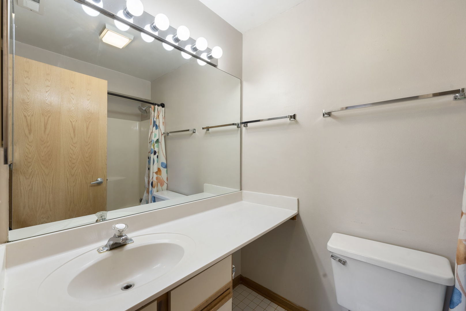 651 Hapsfield Lane Unit: 107