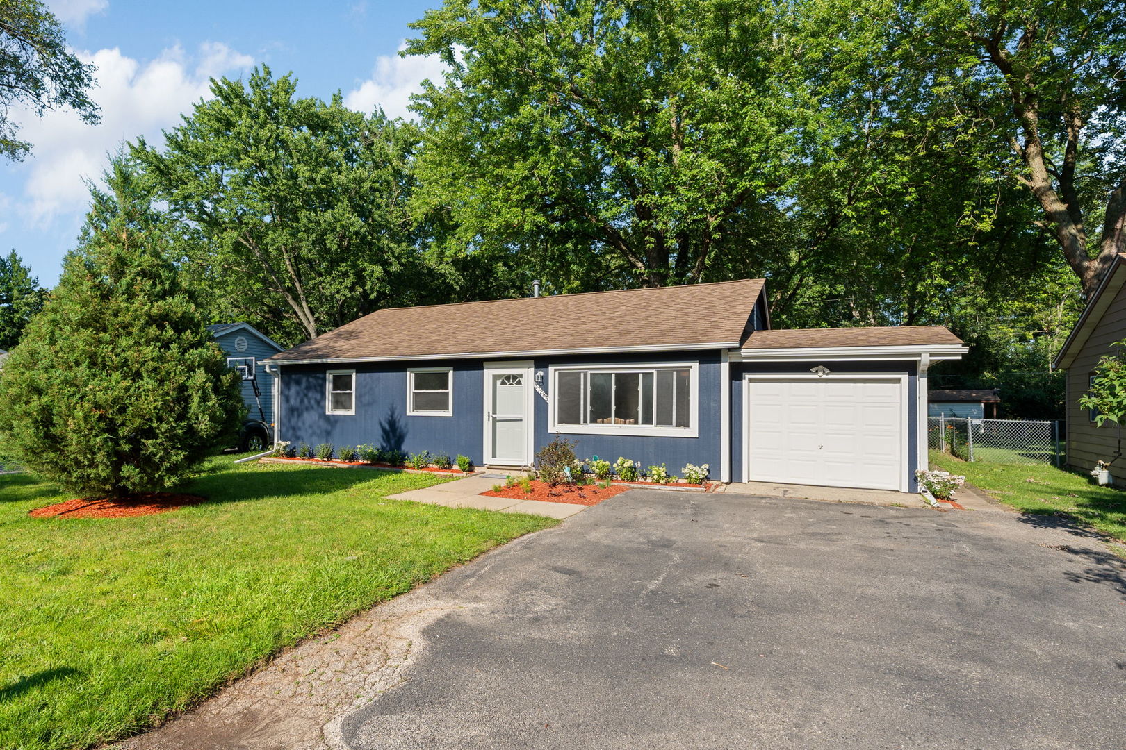 37285 N Piper Lane