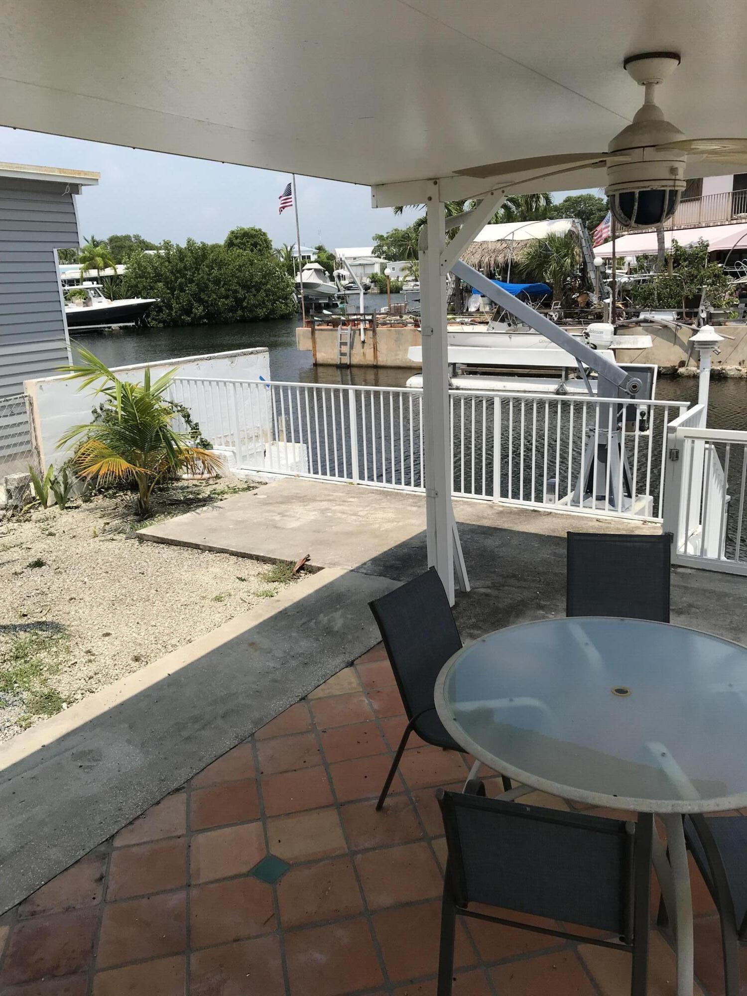 924 Tropical Lane