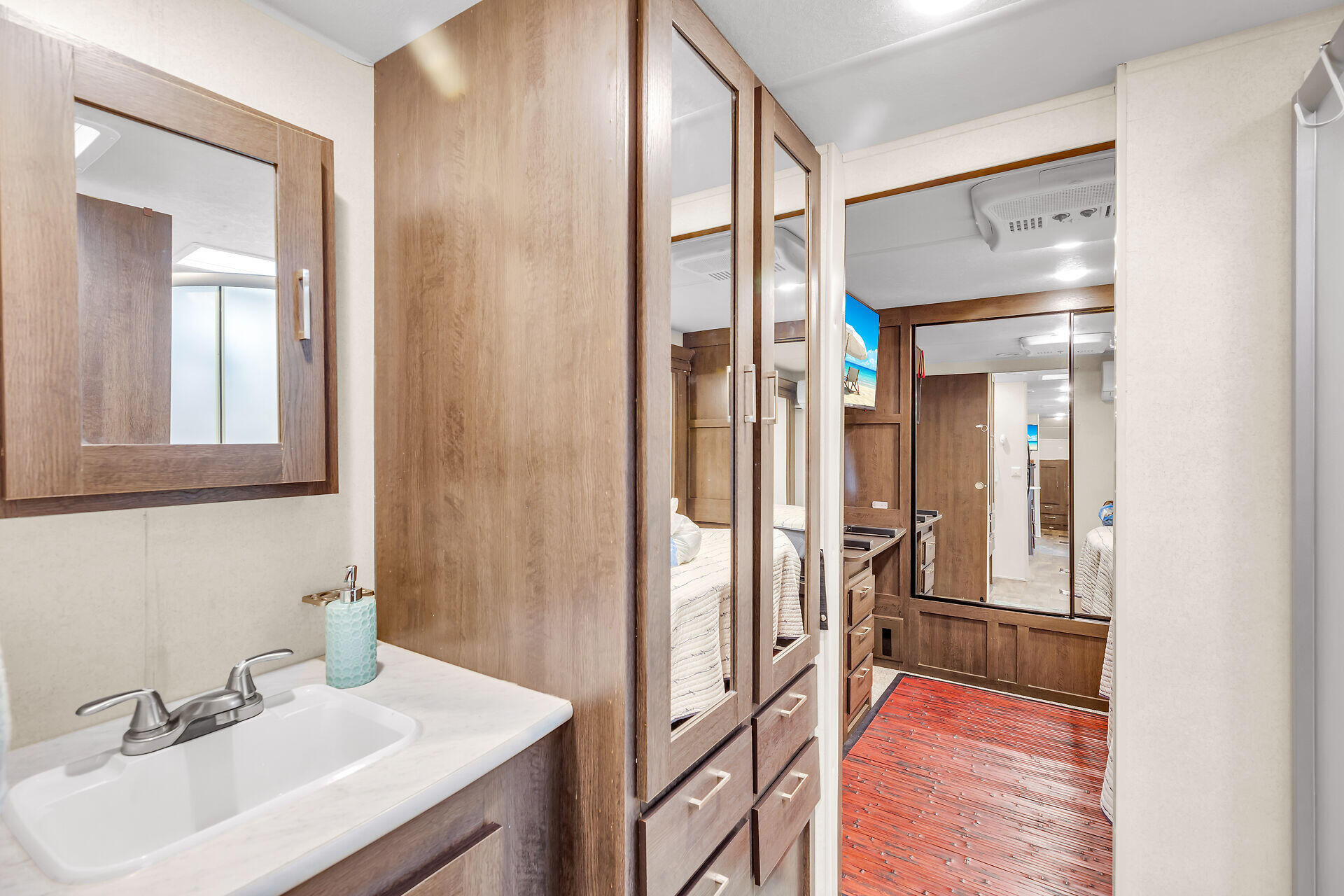 325 Calusa Street Unit: 70