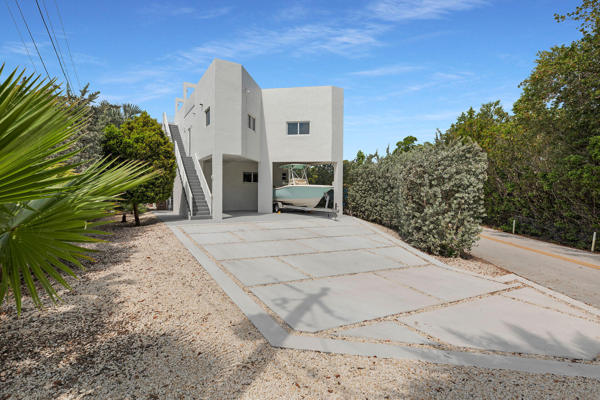 21 Lakeview Drive