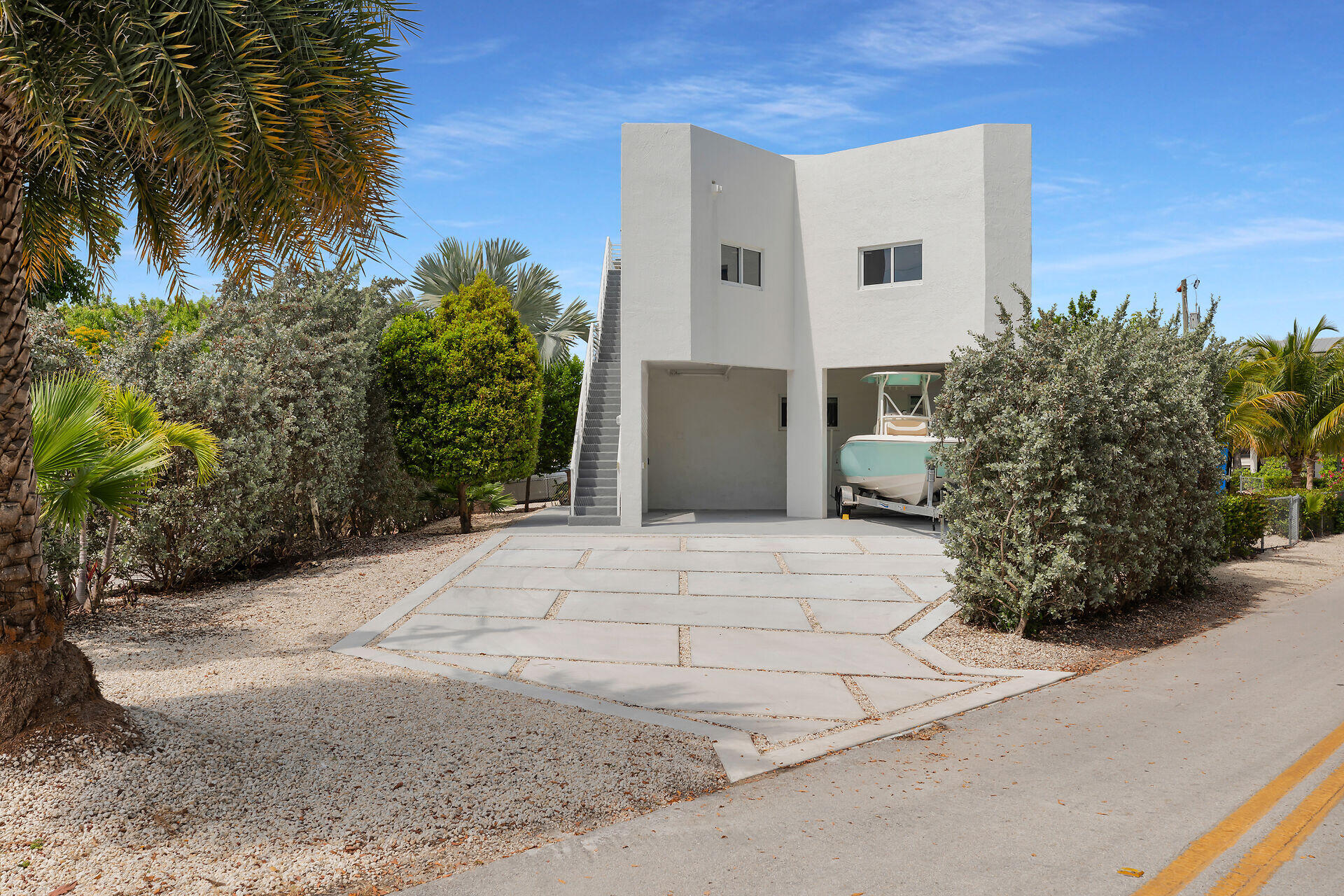 21 Lakeview Drive