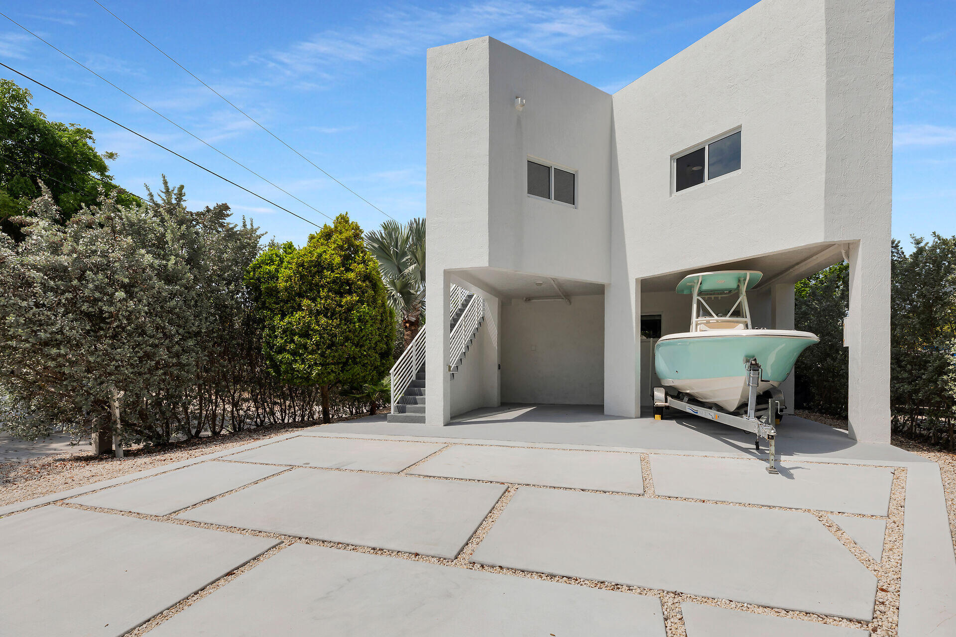 21 Lakeview Drive