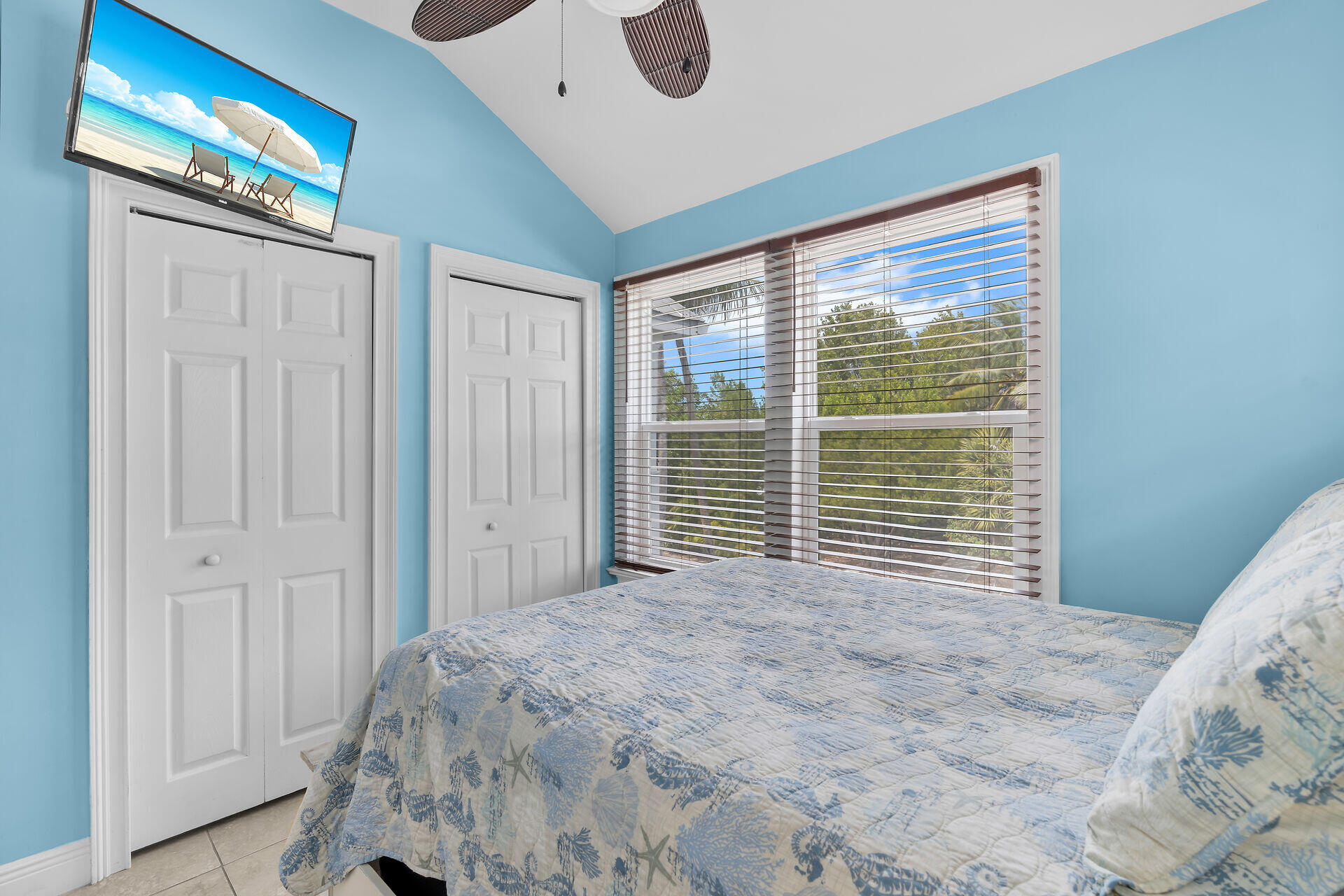 7028 Harbor Village Drive